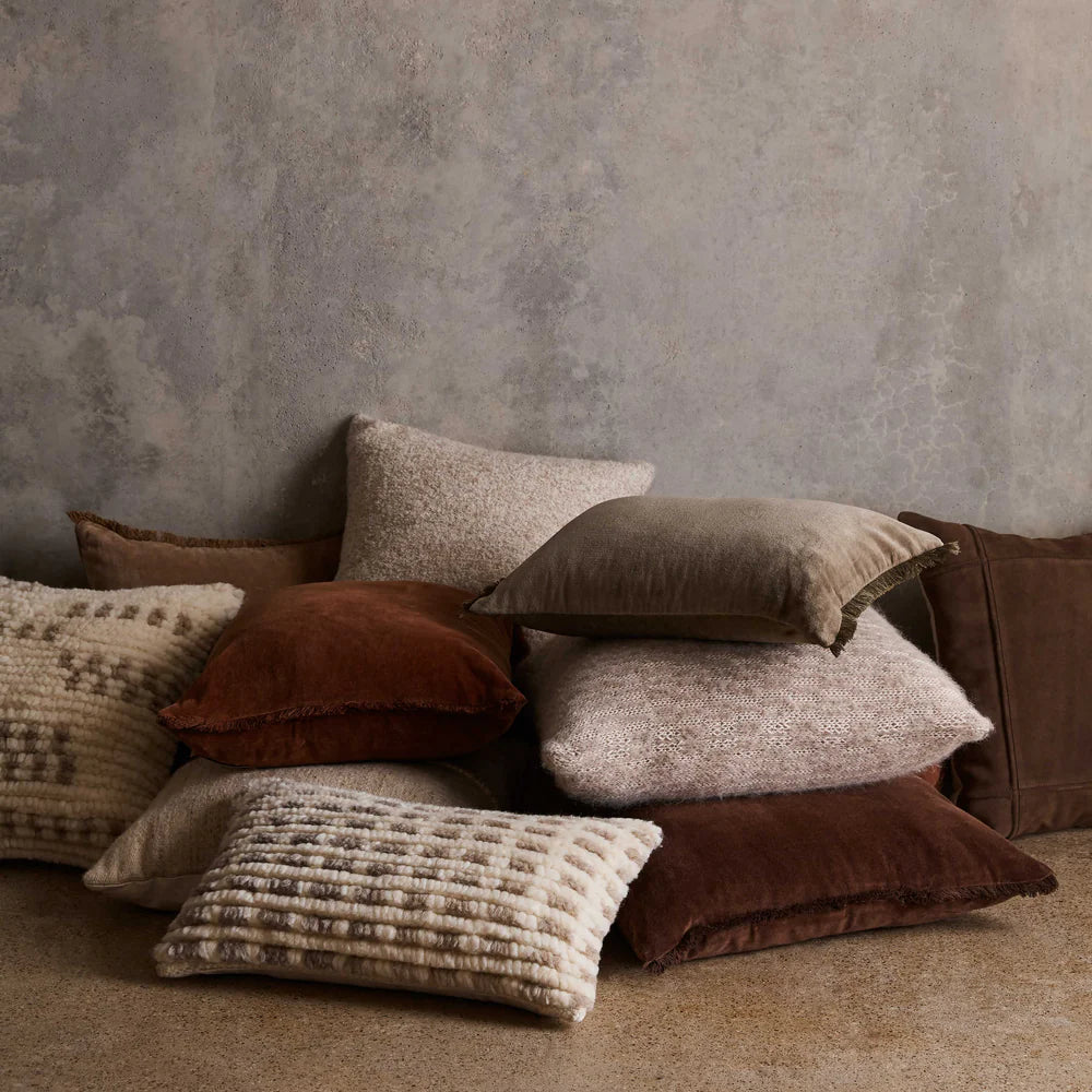 SHARKISS | Ishaan Lumbar Pillow
